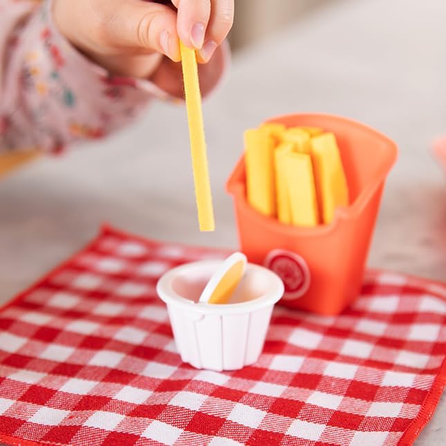 Fat Brain Toys Pretendables Burger & Fries - Imaginative Play Food Set for Ages 3 to 7