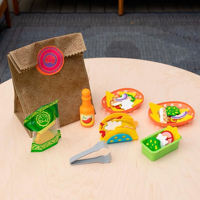 Fat Brain Toys Pretendables Nacho Set - Pretend Playset with Storage, Ages 3+