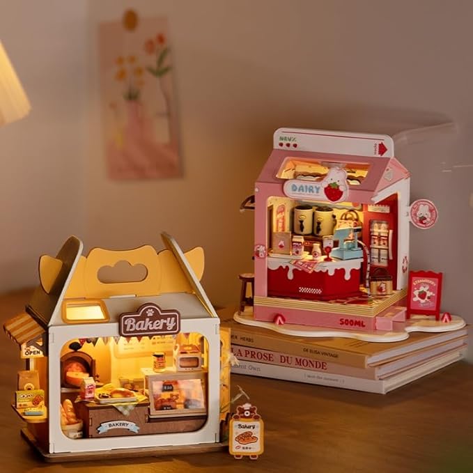 DIY Mini House Building Teddy Miniature Kit Breadbox, Miniature Lifestyle Bookshelf Decoration, Cute Craft Kits for Women or Girls 14+, Kawaii Gifts Hobbies for Crafters (Teddy's Breadbox)