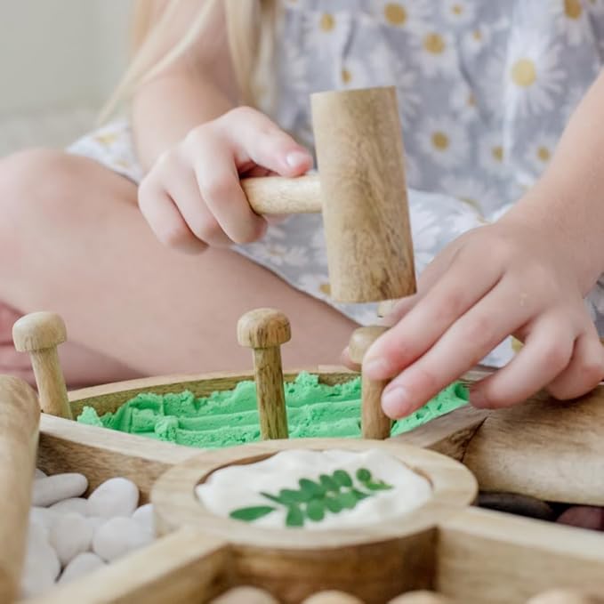 Wooden Tinker Tray & Pounding Set – Montessori Sensory Play Tray with Peg Dolls, Wooden Nails, Hammer & Playdough Tools for Fine Motor & Imaginative Play