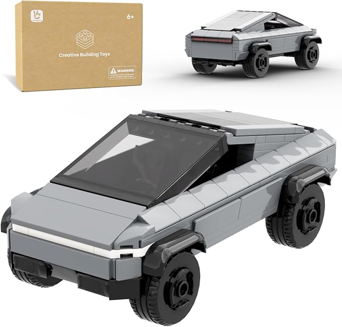 Cyber Themed Off-Road Truck Toy Building Kit, Futuristic Armored Pickup Model, Sci-Fi Brick Set for Collectors & Kids 6+