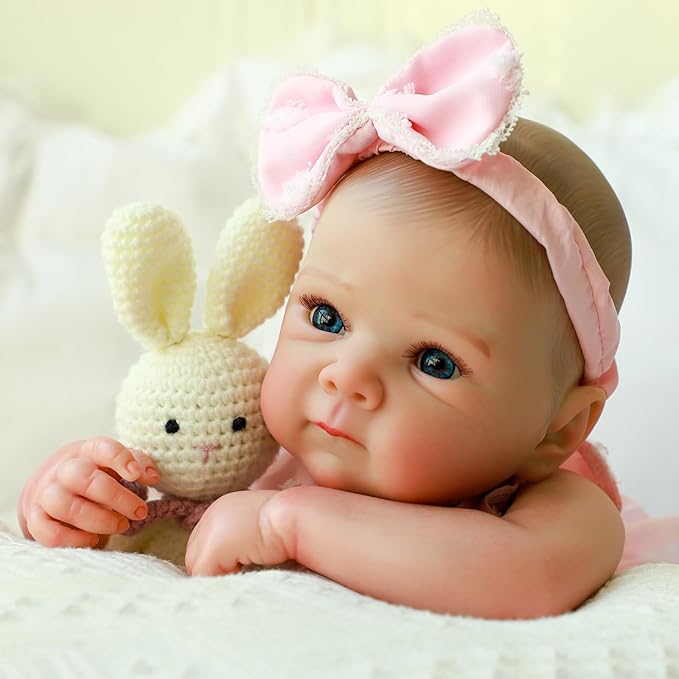 Realistic Reborn Baby Dolls - 20 Inch Cute Lifelike Real Life Baby Dolls Newborn Silicone Baby Dolls Girl with Soft Full Vinyl Body and Accessories can Swimming for 3+ Years Old Kids Gifts