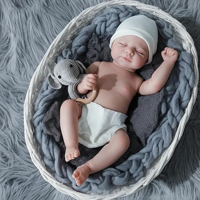 WOOROY Lifelike Reborn Baby Dolls- 18 Inch Realistic Baby Boy, Full Vinyl Body Sleeping Dolls, Poseable Real Life Newborn Realborn Birthday Gift Toy with Doll Accessories for Kids 3+