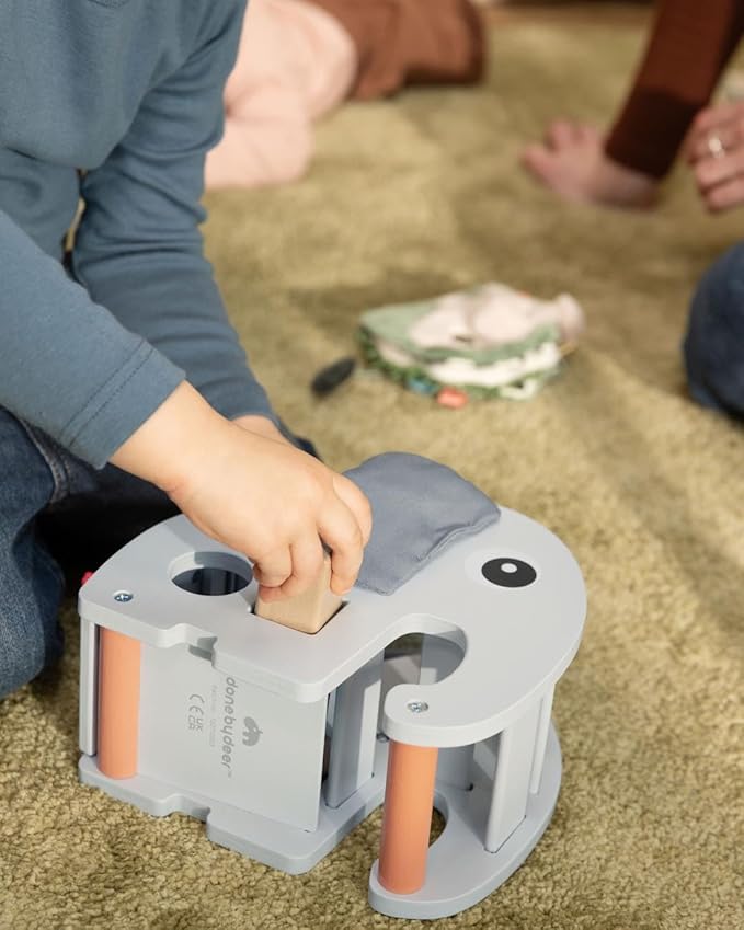 Done by Deer Elphee Sorting Box - Wooden Shape Sorter Toy with Sturdy Handle to take Along - Montessori and Educational Wooden Toy Set - Develop Fine Motor Skills & Learning Shapes in a Fun Way!