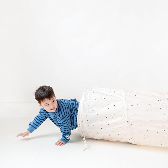 3 Sprouts Kids Play Tunnel - Pop Up Collapsible Tunnels with Recycled Fabric - Fun Crawling Tunnel for Toddler, Baby, Children to Crawl Through, Gross Motor Toy for Indoor Play - Terrazzo Beige