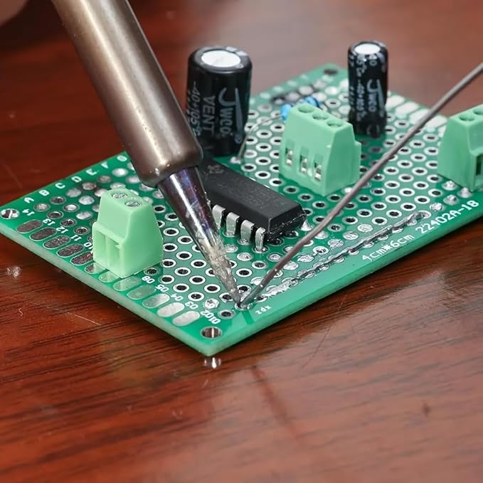 33pcs double-sided PCB prototype circuit board kit, 5 sizes of green universal printed circuit boards, can be used for electronic component soldering, suitable for DIY soldering projects.