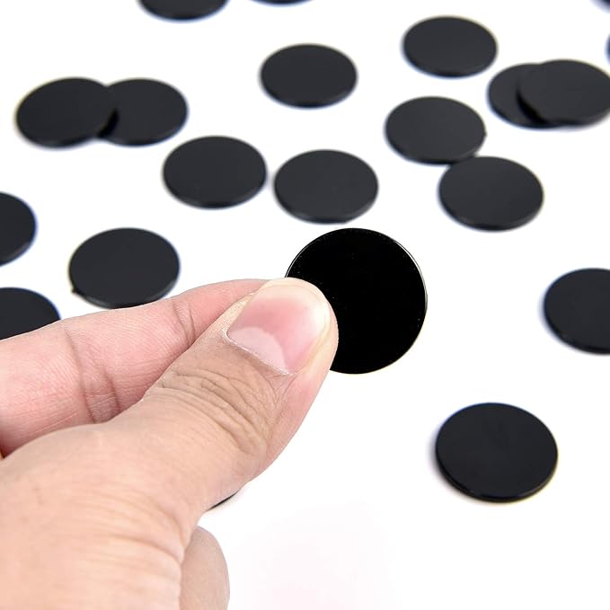 Coopay 300 Pieces Plastic Learning Counters Disks Bingo Chip Counting Discs Markers for Math Practice and Poker Chips Game Tokens,1 Inch (Black Style 1)