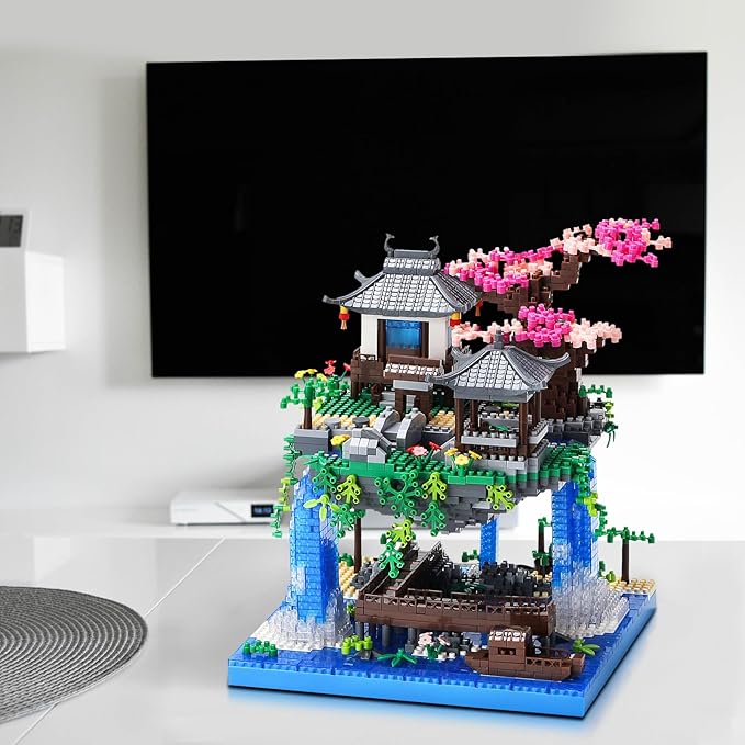 Cherry Blossom Treehouse Micro Mini Building Block Sets with Acrylic Display Box Japanese Bonsai Tree Peach Blossom Pool Architecture Building Model Toy Gift for Adults 2500 Pieces