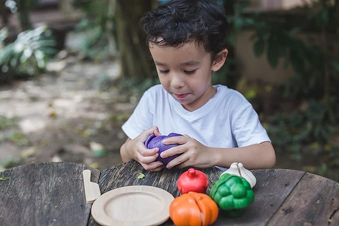 PlanToys® Wooden Vegetable Play Set for Toddlers | Educational Pretend Food Toy for Kids | Eco-Friendly Kitchen Toy for Imaginative & Hands-On Learning