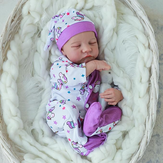 WOOROY Realistic Reborn Baby Dolls, 18 Inch Full Vinyl Body Lifelike Girl Doll, Real Life Newborn Baby Doll, Sleeping Baby Doll with Accessories Gifts Toy for Kids Age 3+