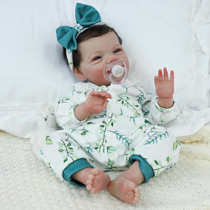 Lifelike Reborn Baby Dolls - 18 Inch Soft Vinyl Realistic-Newborn Baby Dolls Poseable Real Life Baby Girls Dolls with Accessories and Gift Box for Kids Age 3+