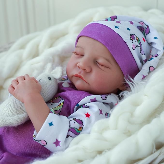 WOOROY Realistic Reborn Baby Dolls, 18 Inch Full Vinyl Body Lifelike Girl Doll, Real Life Newborn Baby Doll, Sleeping Baby Doll with Accessories Gifts Toy for Kids Age 3+