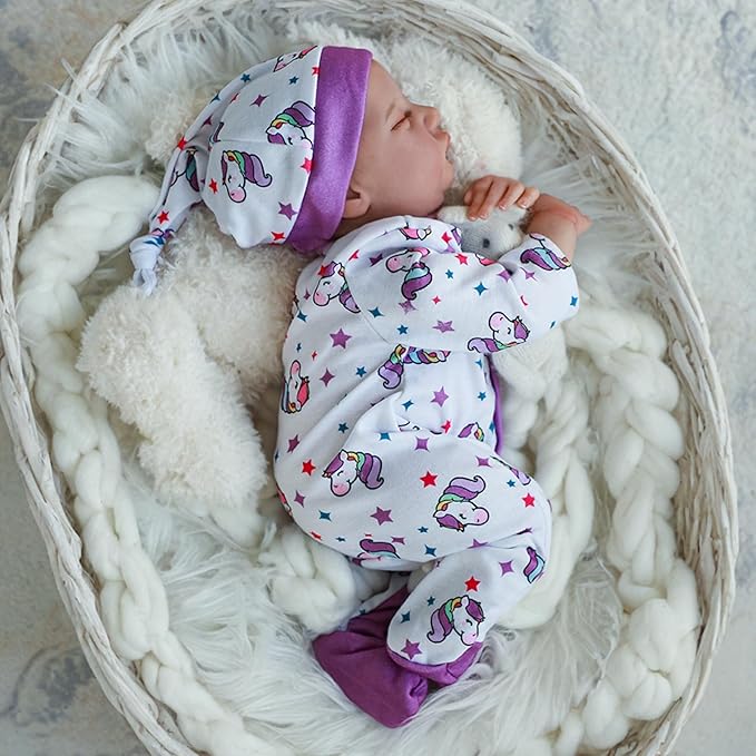 WOOROY Realistic Reborn Baby Dolls, 18 Inch Full Vinyl Body Lifelike Girl Doll, Real Life Newborn Baby Doll, Sleeping Baby Doll with Accessories Gifts Toy for Kids Age 3+