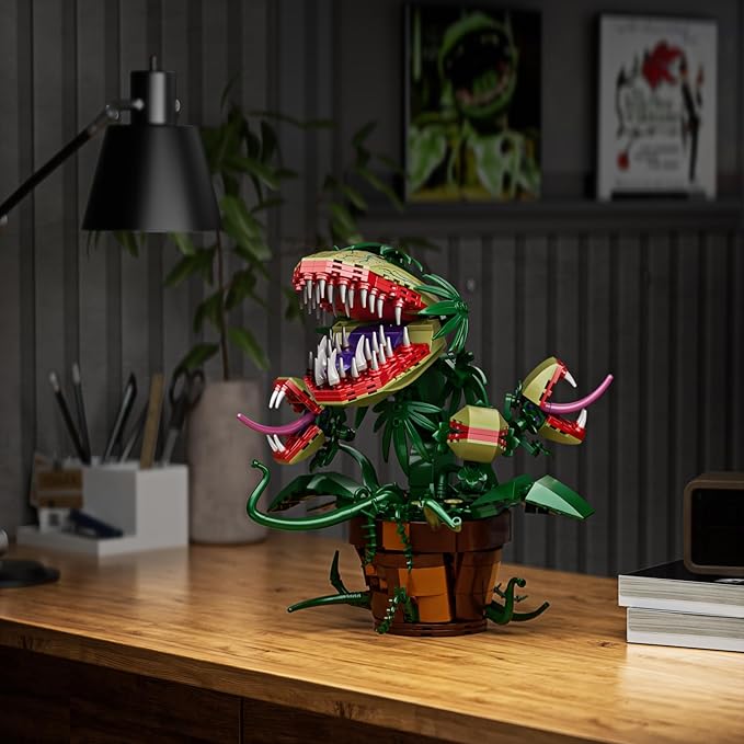 Piranha Plant Audrey II 2 Building Blocks Set, Toys Kit Horrors Flower Shop Decoration Gift for Tv Film Fans Families Friends 12+ On Halloween Birthday Christmas