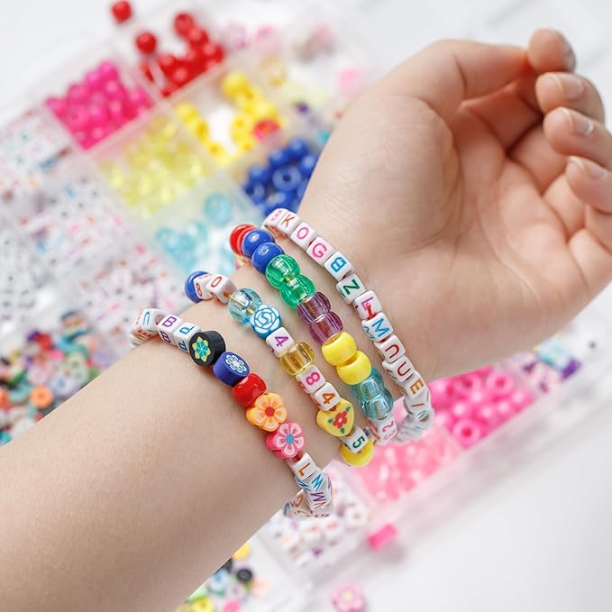 Ybxjges Bracelet Making Kit, 1000 Pcs Beads for Friendship Bracelet Kit with Pony, Polymer Clay, Letter Beads for Jewelry Making DIY Crafts Girts for Girls Age 6-12