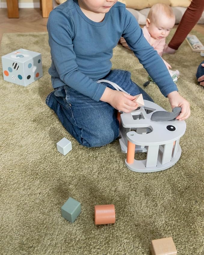 Done by Deer Elphee Sorting Box - Wooden Shape Sorter Toy with Sturdy Handle to take Along - Montessori and Educational Wooden Toy Set - Develop Fine Motor Skills & Learning Shapes in a Fun Way!