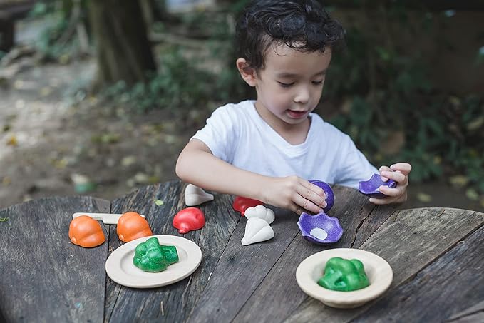 PlanToys® Wooden Vegetable Play Set for Toddlers | Educational Pretend Food Toy for Kids | Eco-Friendly Kitchen Toy for Imaginative & Hands-On Learning