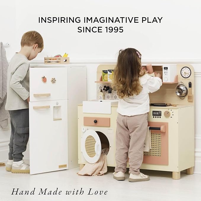 Le Toy Van – Large Wooden Kitchen Furniture Set | Grand Kitchen Cabinet and Appliance Pretend Play Set – Suitable for 36+ Months