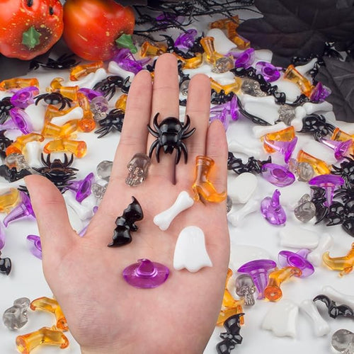 250PCS Halloween Vase Filler – Acrylic Halloween Sensory Bin Filler with Spiders, Bats, Skulls, Ghosts, Witch Hats, Boots, and Bones, Mini Halloween Figurines for Crafts and Bowl Decor