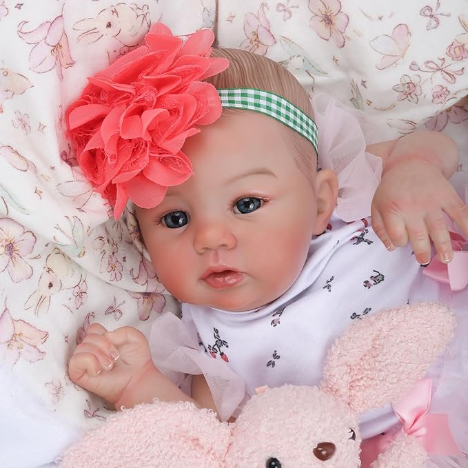WOOROY Realistic Reborn Baby Dolls, 18 Inch Lifelike Newborn Eyes Open Girl Real Life Soft Cloth Body with Gift Box for Kids 3+