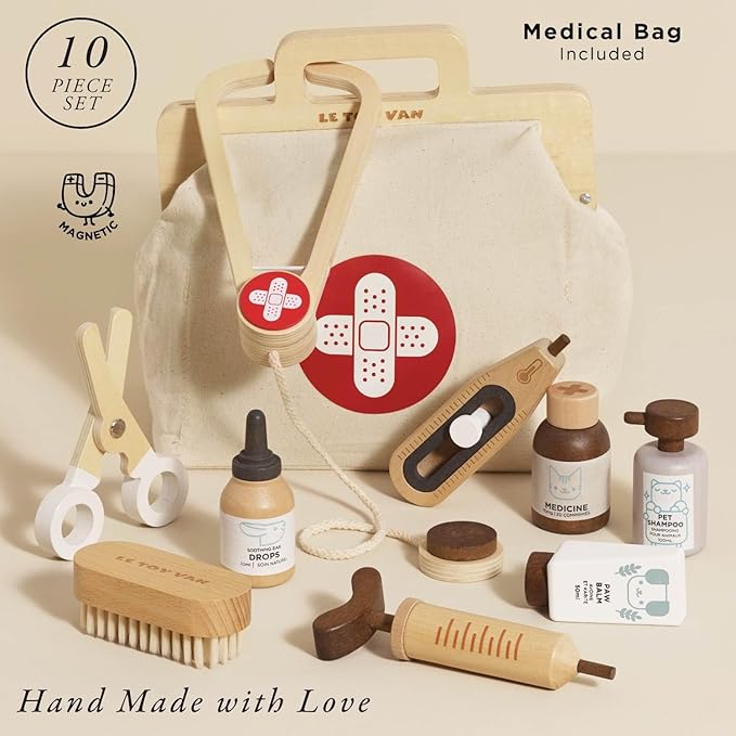 Le Toy Van – Animal Vet Set | Wooden Role Play Set - Suitable for Ages 3+ Years