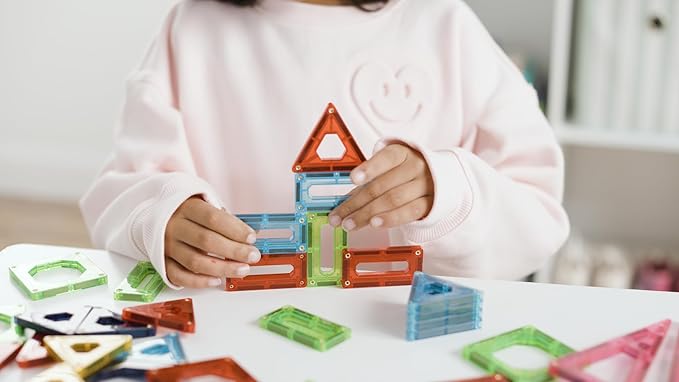 Discovery 100-Piece 3D Magnetic Tile Set [Amazon Exclusive] Construction Building Block Creativity Kit, Educational Learning STEM Toy, Safe Non-Toxic Engineering Development Preschool Activity