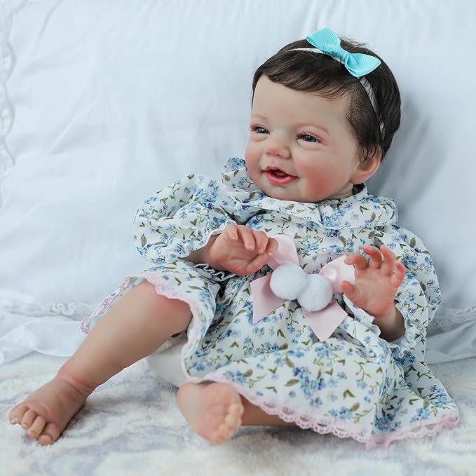 Realistic Reborn Baby Dolls, 18 Inch Sweet Smile Eyes Open Newborn Baby Dolls Girl, Soft Vinyl Real Life Baby Dolls with Weighted Body, Birthday Gift Set for Kids Age 3+
