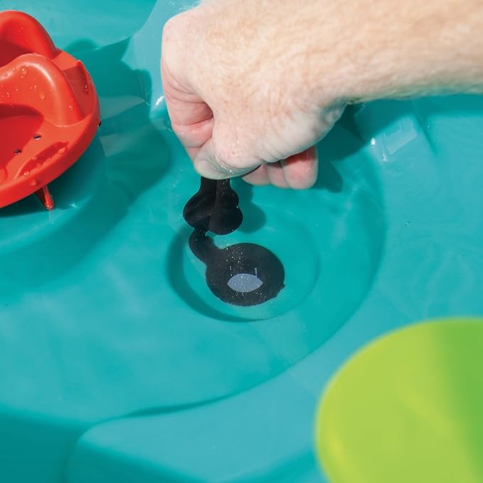 Step2 Splish Splash Seas Water Table, Kids Water Table Activity Sensory Playset, Summer Outdoor Toys, 9 Piece Water Toy Accessories, For Toddlers 1.5+ Years Old, Blue & Purple