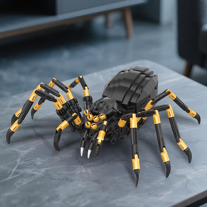 HIGH GODO Wild Animals Spider Building Set, Magic Animal Black Spider Model Kit, Horror Halloween Spiders Toy for Kids Adults 8+ (445PCS)
