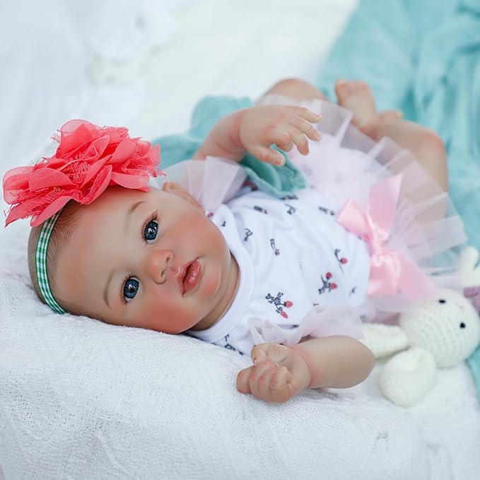 WOOROY Realistic Reborn Baby Dolls, 18 Inch Lifelike Newborn Eyes Open Girl Real Life Soft Cloth Body with Gift Box for Kids 3+