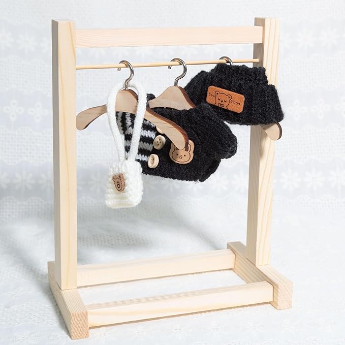 17cm Doll Outfits for Labubu - Kawaii Chic Style Set for 17cm Dolls, Cute Doll Clothes with Accessories -Button Up Stripe Black Sweater + Black Hat + White Bag (Clothes Only)