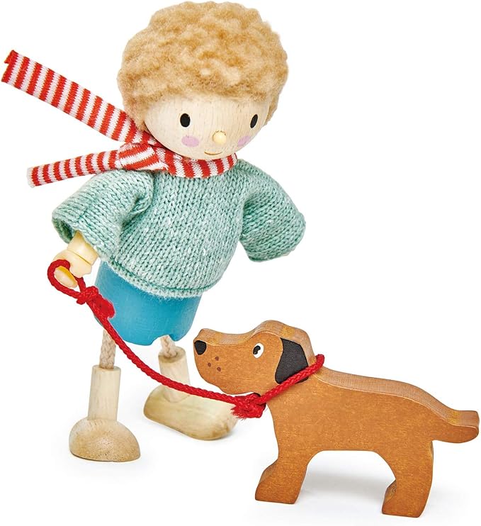 Tender Leaf Toys - The Goodwood Family - Wooden Miniatures Flexible Doll, Multicultural Action Figure for Dollhouse - Encourage Creative and Imaginative Fun Play for Children - Age 3+