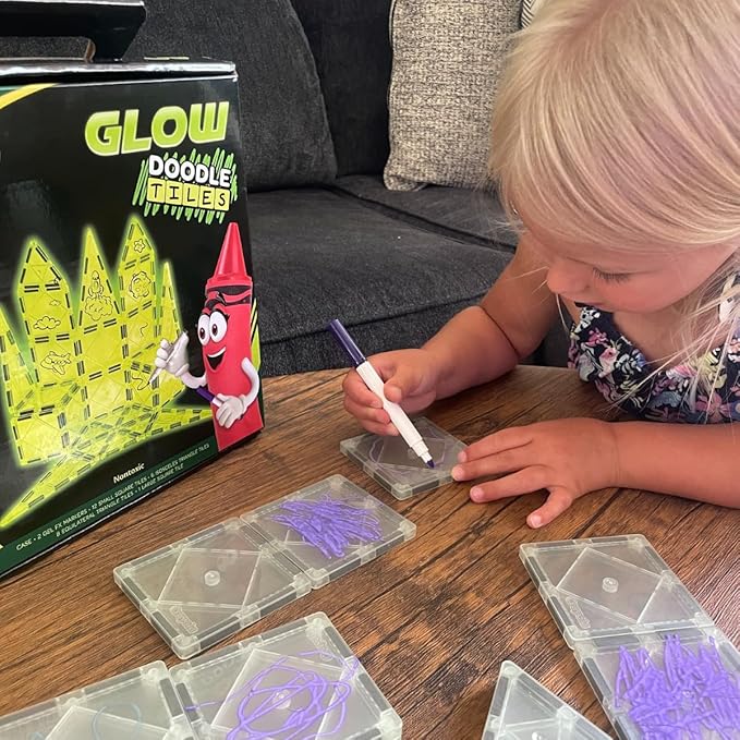 CreateOn Crayola Glow Doodle Magentic Tiles - Magnetic Building Toys for Kids, STEM Toys for Boys and Girls Ages 3+, 30-Piece Set