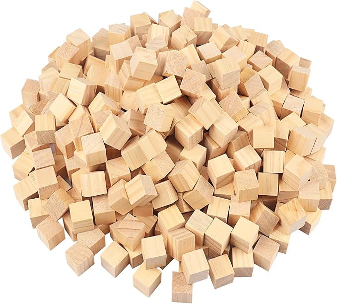 GNIEMCKIN 600 Packs Wooden Blocks for Crafts, 0.8 Inch Pine Wood Cubes, Wooden Cubes for Paint, Stamp, Decorate, DIY Projects and Personalized Gifts