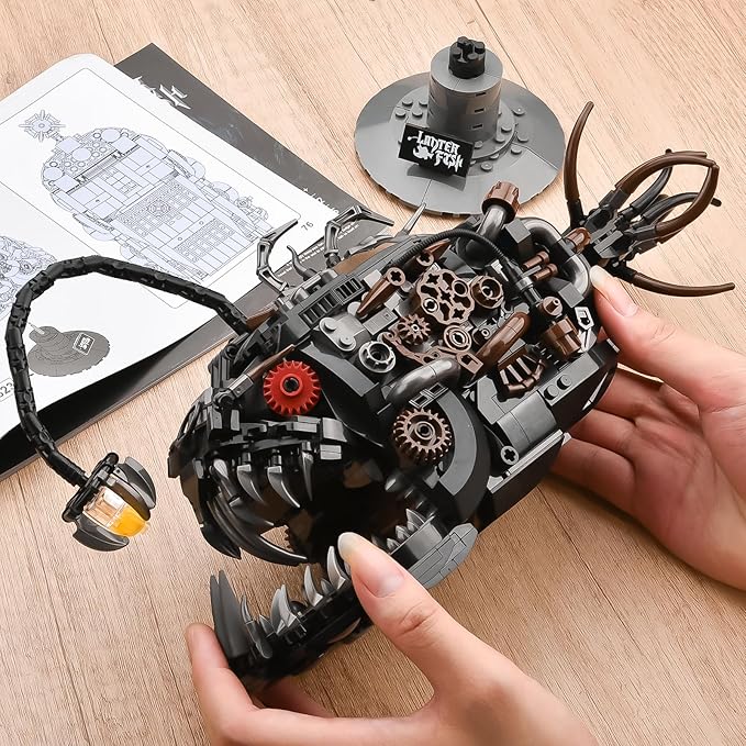 Mechanical Fish Building Sets for Adult,Deep-Sea Animal Building Display with Light,Collection Decor for Home or Office,Creative Blocks Gift for Boys Teens and Kids 8-14(1038PCS)