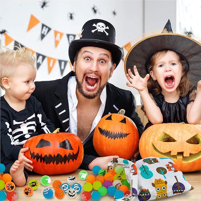 200 Pcs Halloween Party Favors, Glow in The Dark Bouncy Balls 10 Halloween- Themed Designs, Halloween Party Favors Supplies Trick or Treating Goodies Bag Gifts Fillers, School Classroom Game Rewards
