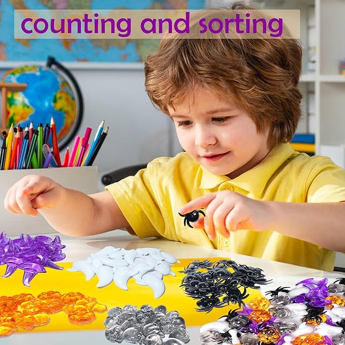 Halloween Sensory Bin Filler,300 Pcs Mini Acrylic Pumpkin Ghost Skull Gems Vase Fillers for Halloween Centerpieces Table Decorations,Table Scatters,Preschool Counting and Craft