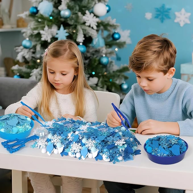 259 Pcs Winter Sensory Bin Items Winter Snowflake Counting Sorting Sensory Bin Filler Fine Motor Felt Acrylic Snowflake Gloves and Hats Counts for Xmas Counting Decor