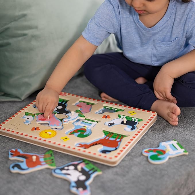 Melissa & Doug Farm Animals Sound Puzzle - Wooden Peg Puzzle with Sound Effects (8 pcs)