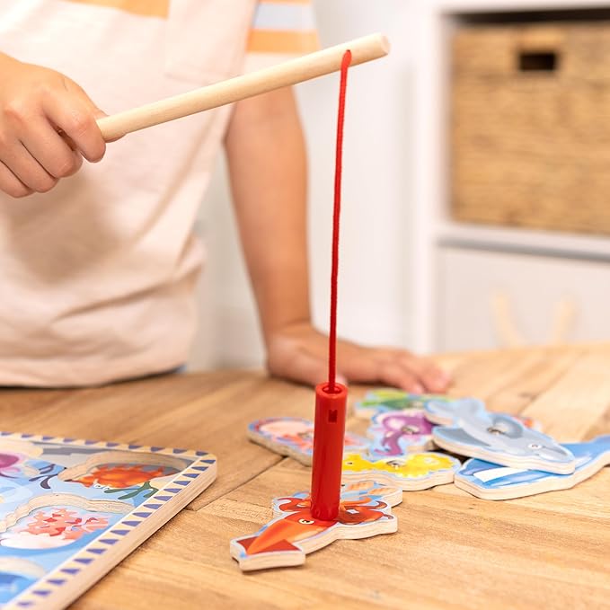Melissa & Doug Magnetic Wooden Fishing Game and Puzzle With Wooden Ocean Animal Magnets