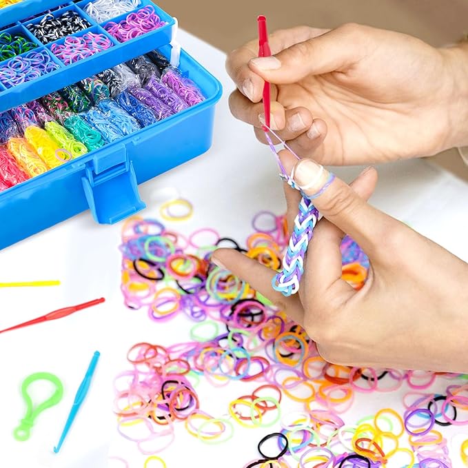 INSCRAFT 17500+ Rubber Loom Bands with 3 Layer Deep Blue Container, 28 Colors, 600 S-Clips, 352 Beads, 40 Cartoon Pendant, Bracelet Making Refill Kit for Kids