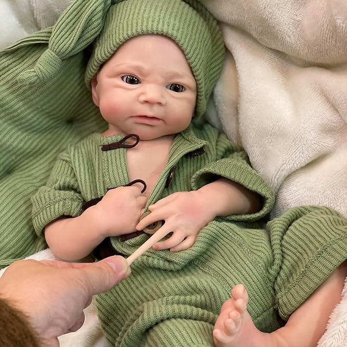 OtardDolls Reborn Baby Dolls, 18 Inch Full Silicone Baby Doll Real Looking Lifelike Realistic Newborn Baby Doll with Toy Accessories for Kids