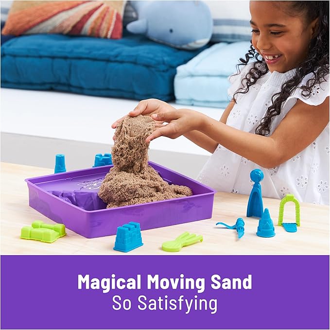 Kinetic Sand, Deluxe Beach Castle Playset with 2.5lbs Play Sand, Tools & Molds, Sensory Toys, Holiday Gifts & Stocking Stuffers for Kids Ages 3 and up