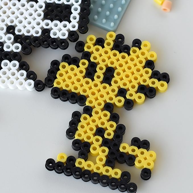 Perler 80-57193 Peanuts Snoopy and Friends Fused Bead Craft Activity Kit with Four Patterns, Multicolor, 1003 Pieces