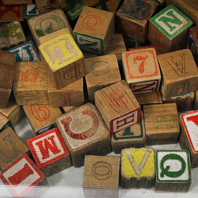 200 Pcs Unfinished Wood Cubes,1/2 inch Wooden Blocks for Crafting,Small Wood Cubes for Crafts Making & DIY Projects & Decor