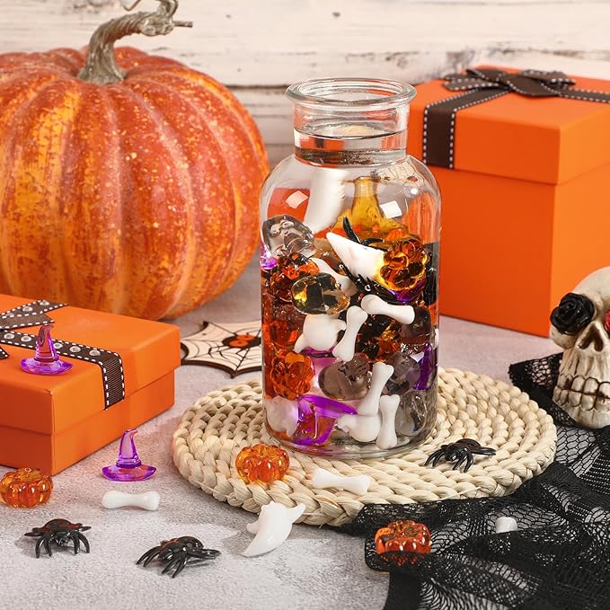 Halloween Acrylic Vase Filler, 240pcs Acrylic Pumpkin Ghost Bat Skull Head Witch Hats Gems Sensory Bin Table Scatter Vase Filler for Autumn DIY Crafts Home Centerpieces Table Decorations