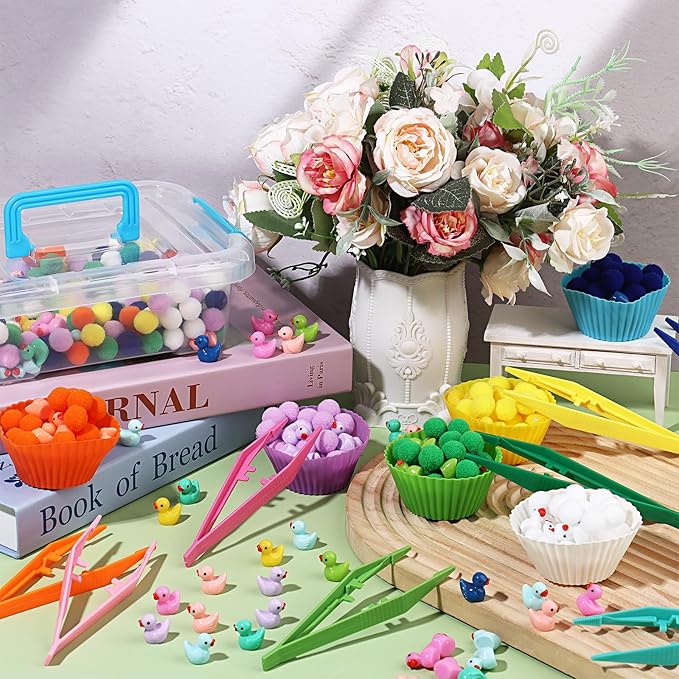 217 Pcs Duck Sensory Bin Filler Fine Motor Toys Counting Sorting 100 Felt Pompoms 100 Mini Duck Figures 8 Tweezers 8 Silicone Plates 1 Storage Box, for Counting Sorting DIY Crafts (Duck)