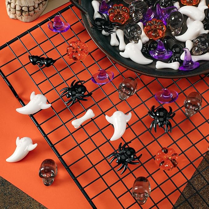 Halloween Acrylic Vase Filler, 240pcs Acrylic Pumpkin Ghost Bat Skull Head Witch Hats Gems Sensory Bin Table Scatter Vase Filler for Autumn DIY Crafts Home Centerpieces Table Decorations