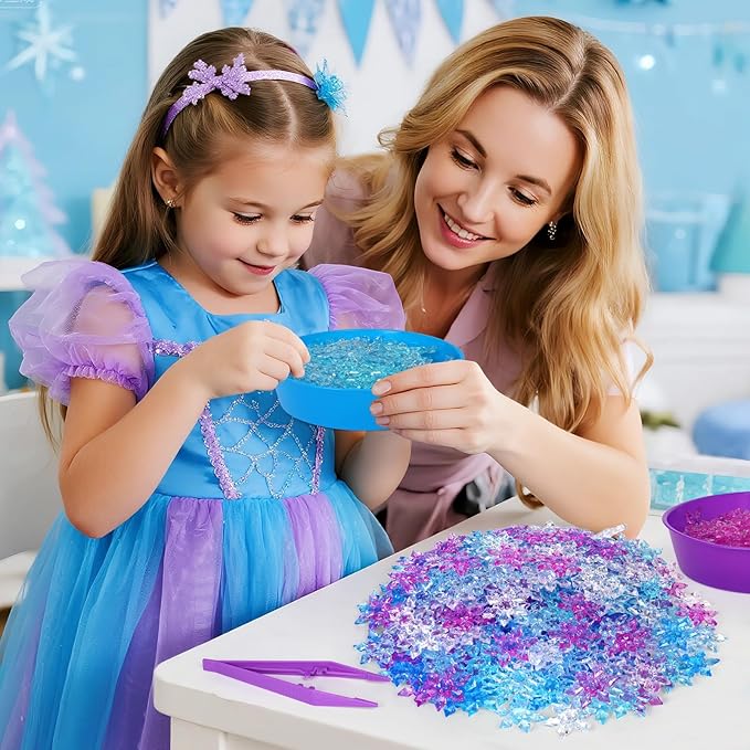 208 Pcs Winter Frozen Sensory Bin Items Winter Acrylic Snowflake Counting Sorting Sensory Bin Filler Fine Motor Frozen Snowflake Counts for Xmas Counting Decor