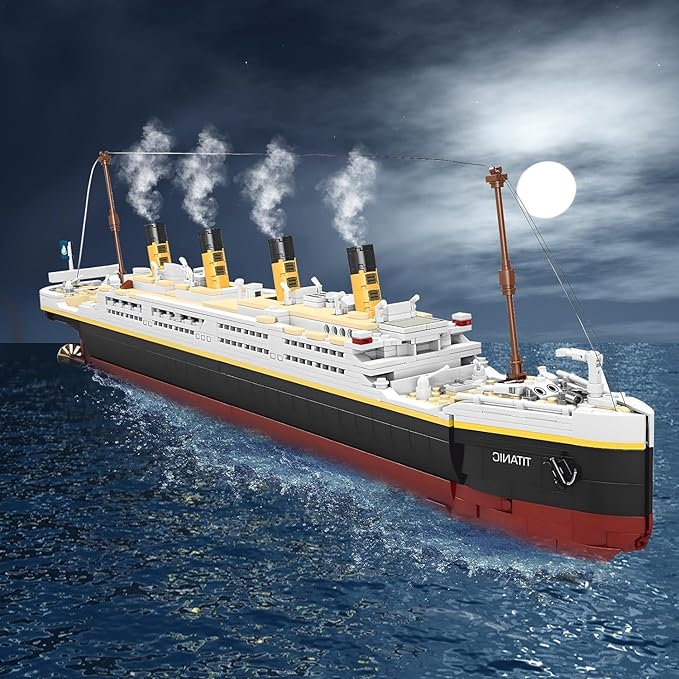 Titanic Building Blocks Set, Toy Ship Model Kit, Building Bricks Sets for Adults or Kids 6 Year Old, Compatible with Major Brands, 2022 Pieces Gift for Christmas Boys Girls Adults (2022pcs)